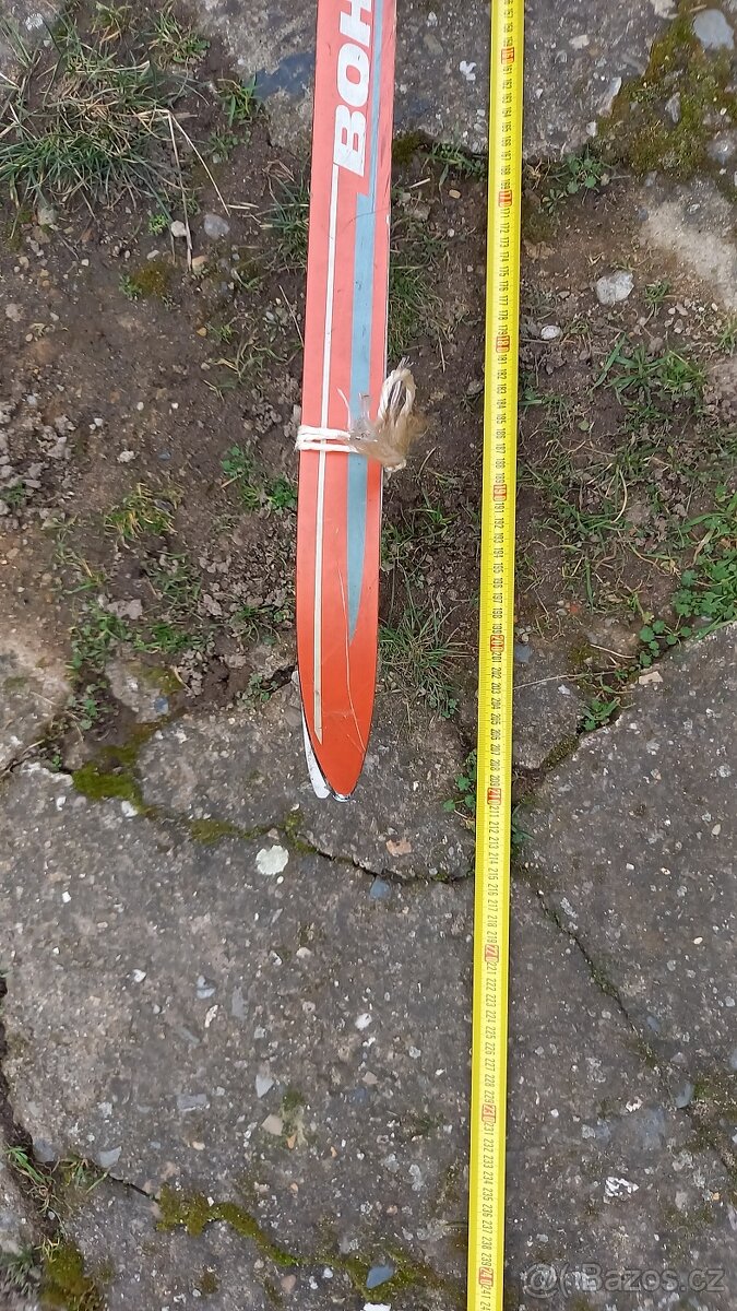 Staré běžecké lyže - 2