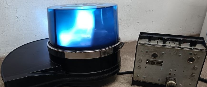 Maják velký i malý hasiči VB ap. a AZD501 - - 2