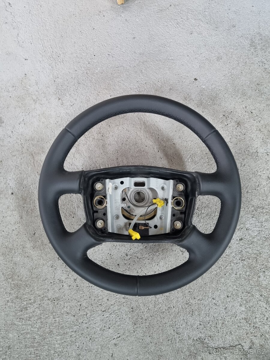 Volant po renovaci Škoda Octavia 1 - 2