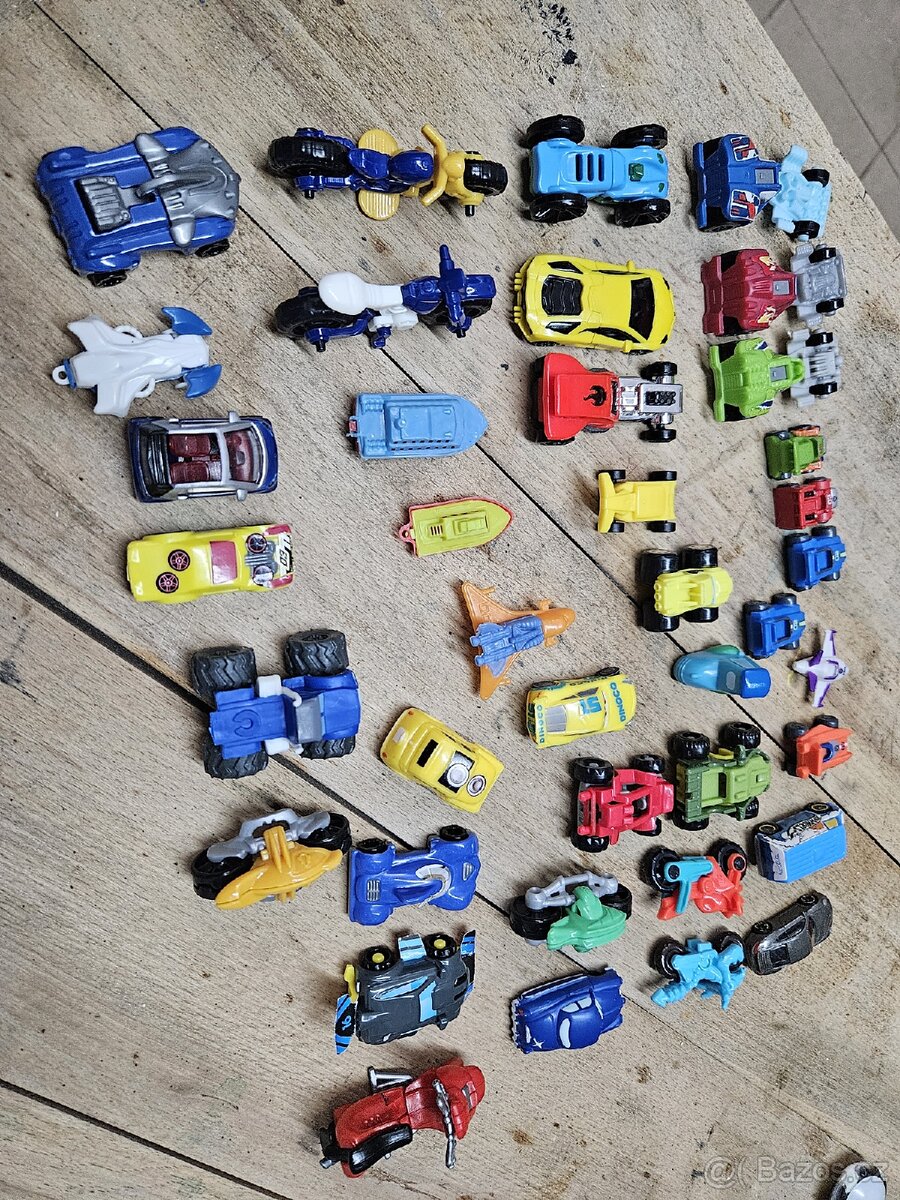 Autíčka z kinder prekvapeni - 2