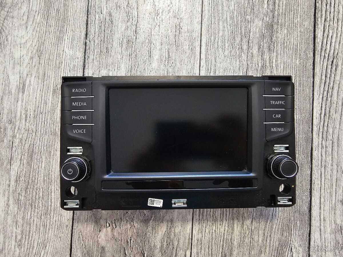 Displej 6,5" + stříbrný dekor - VW Passat B8 - 2