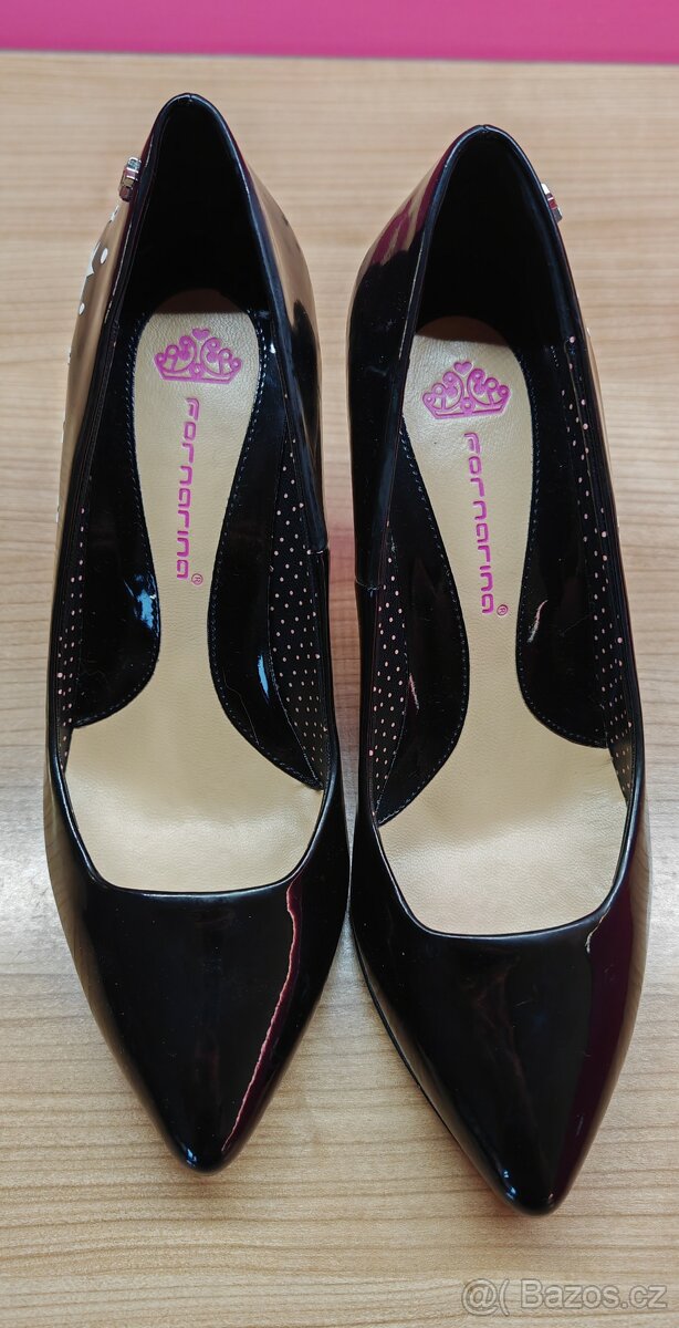 Lakované lodičky s hvězdami, vel 39 - 2