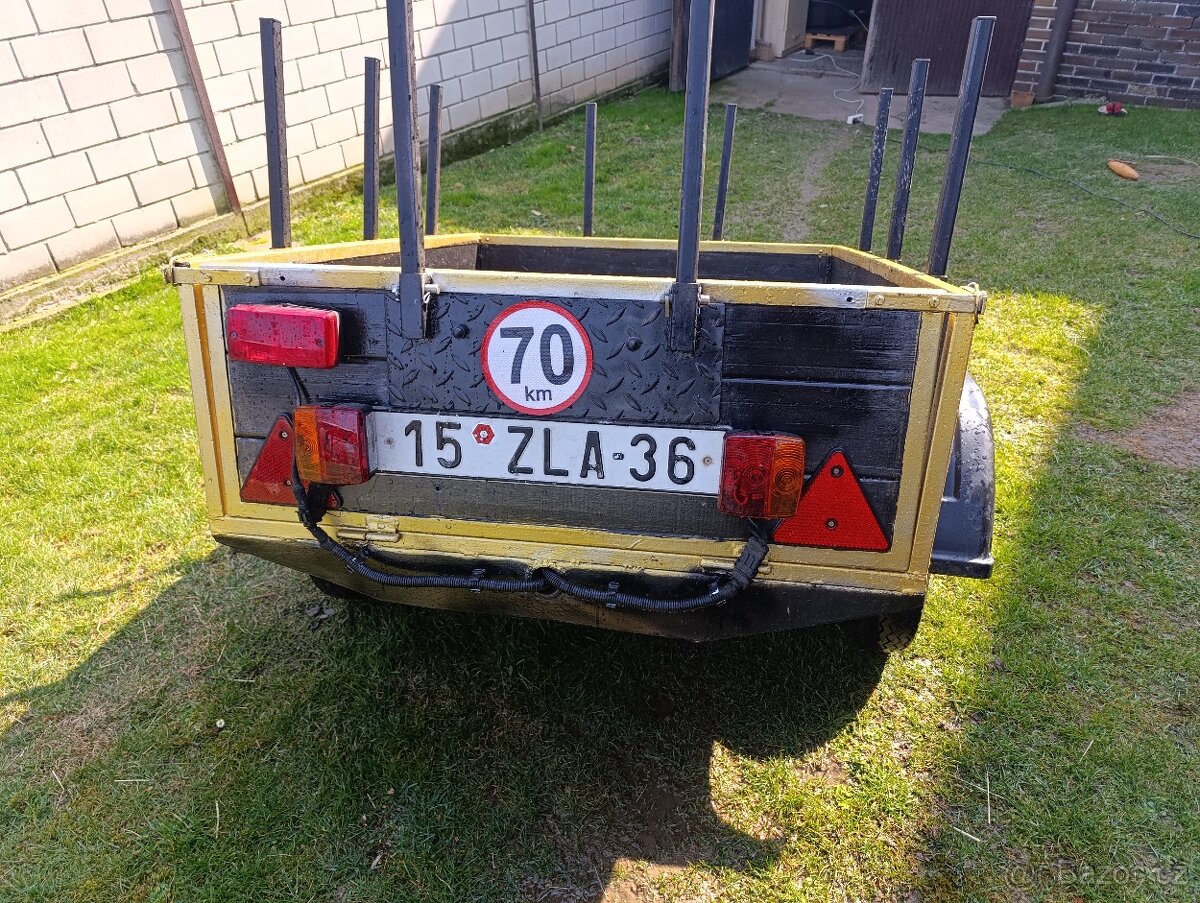 Vozík, přívěs, valník - 2