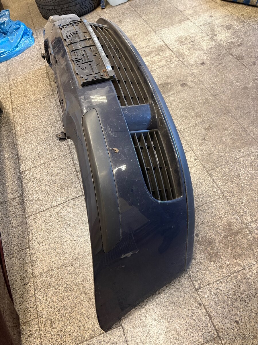 VW GOLF V 5 NÁRAZNÍK - 2