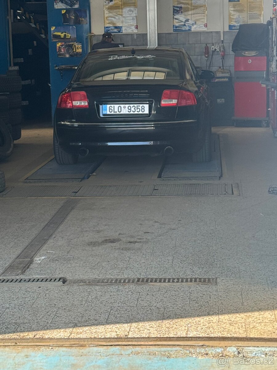 Audi A8 D3 3.7 V8 - 2