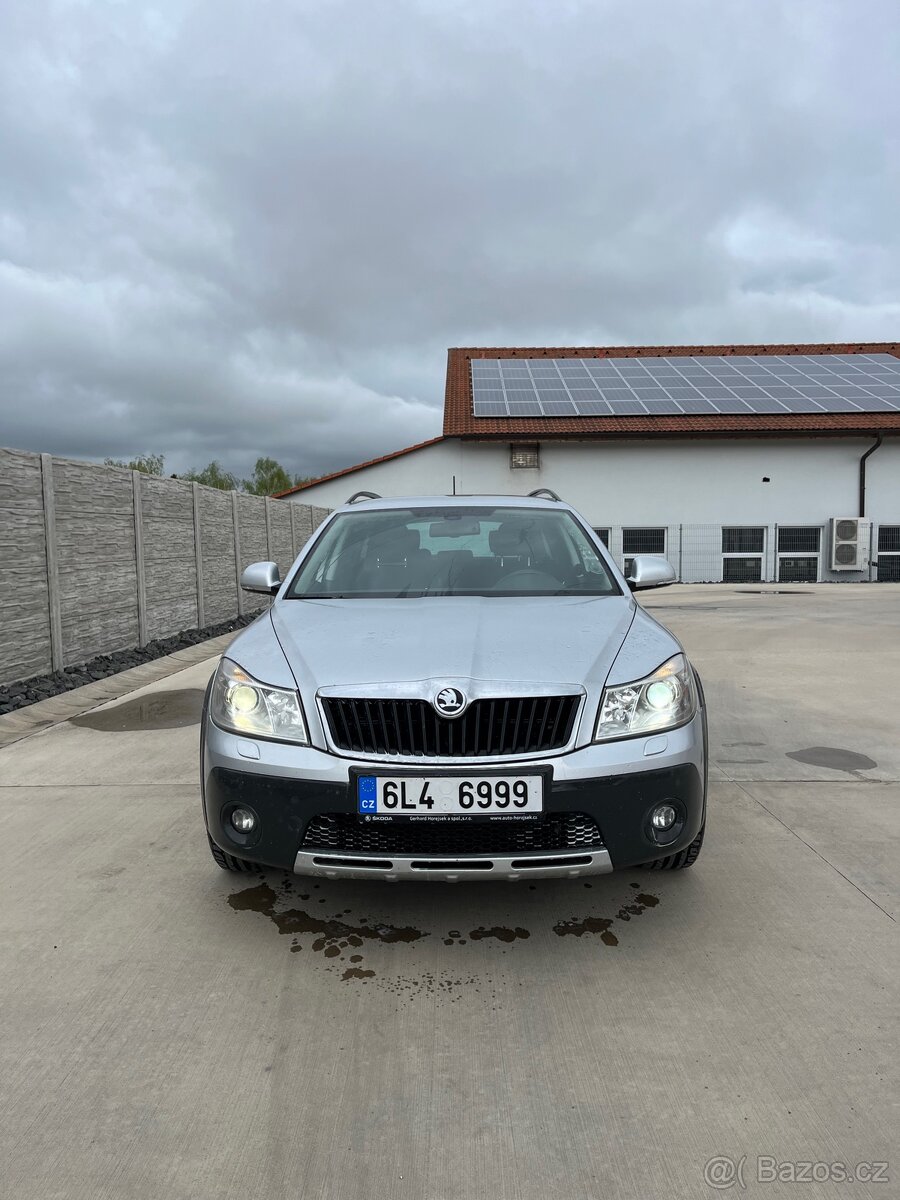 Skoda Octavia Scout 2013 2.0 tdi - 2
