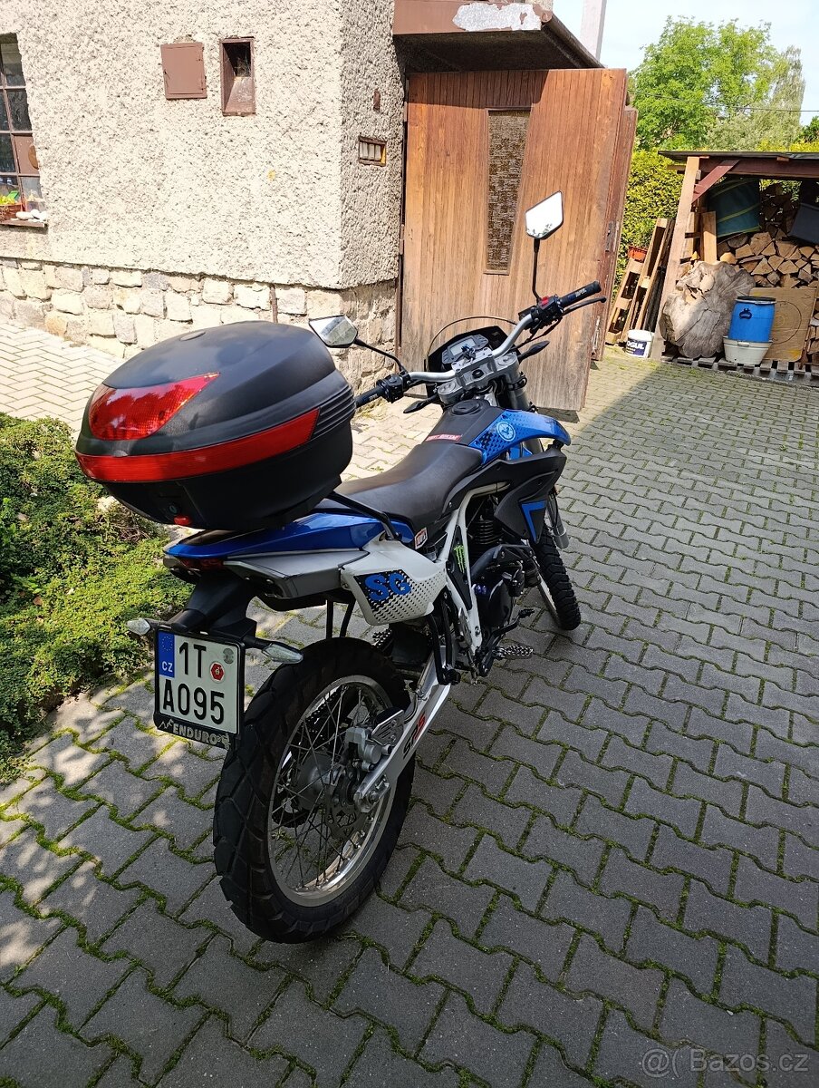 Yuki 125i