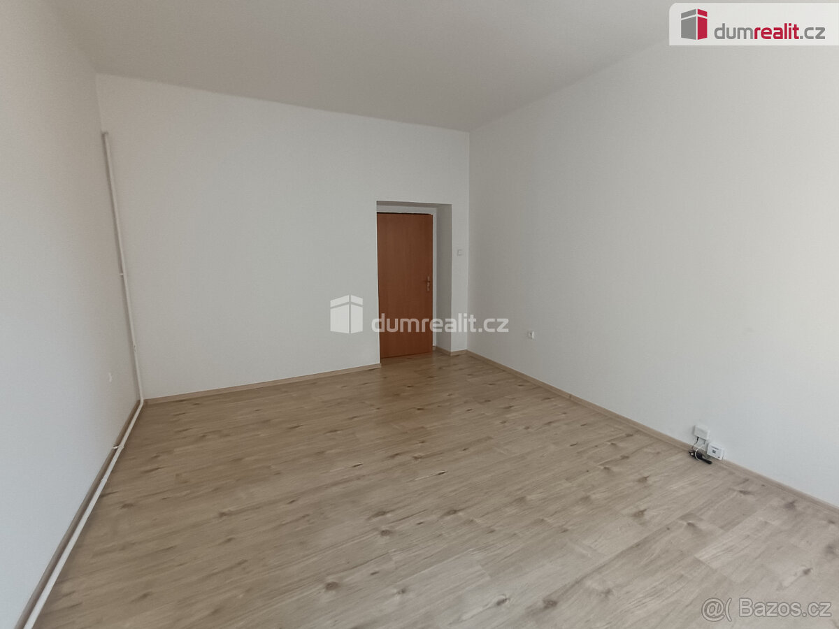 1+1 Lipová ulice, Děčín - 2