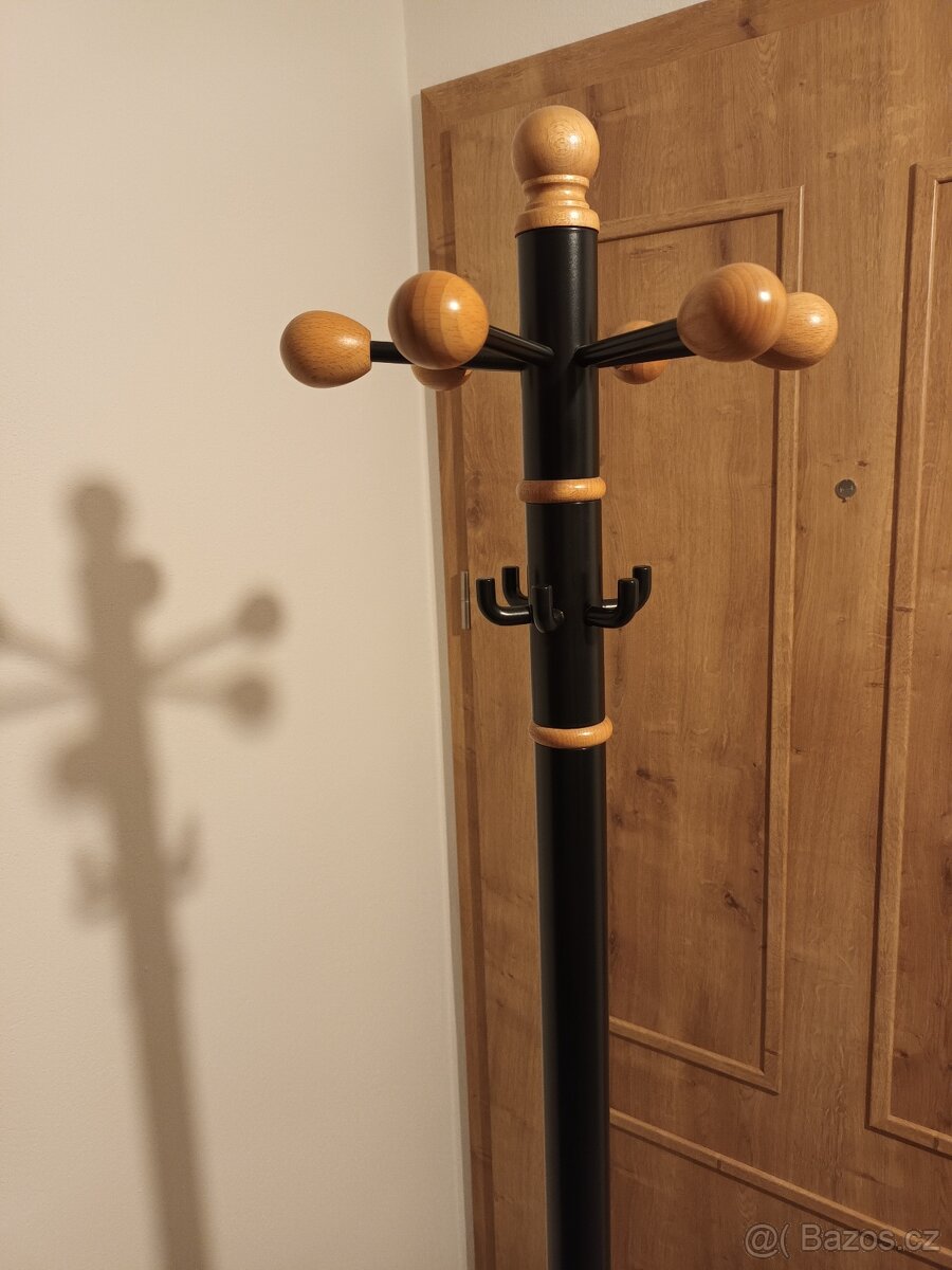 Předsíňový věšák - 2