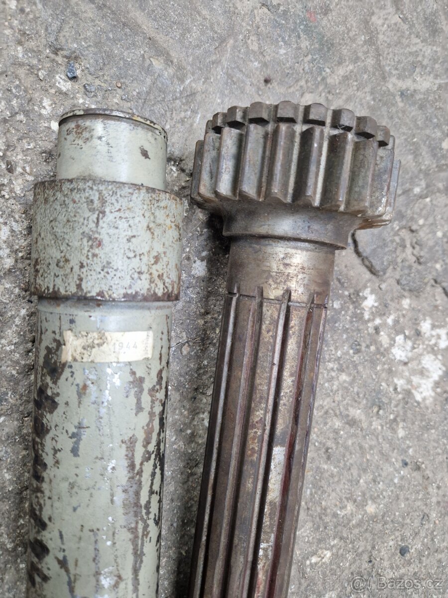 Hřidele zetor 4011 - 2