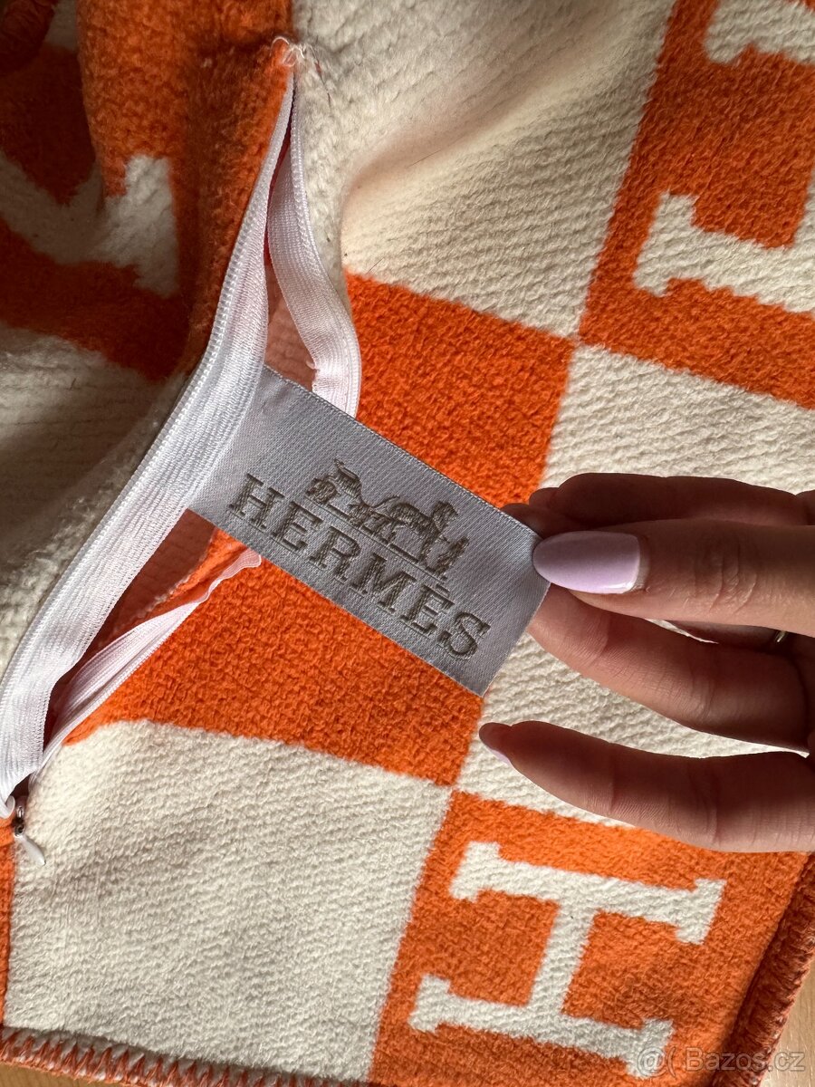 Hermes dekoracni polstar - 2