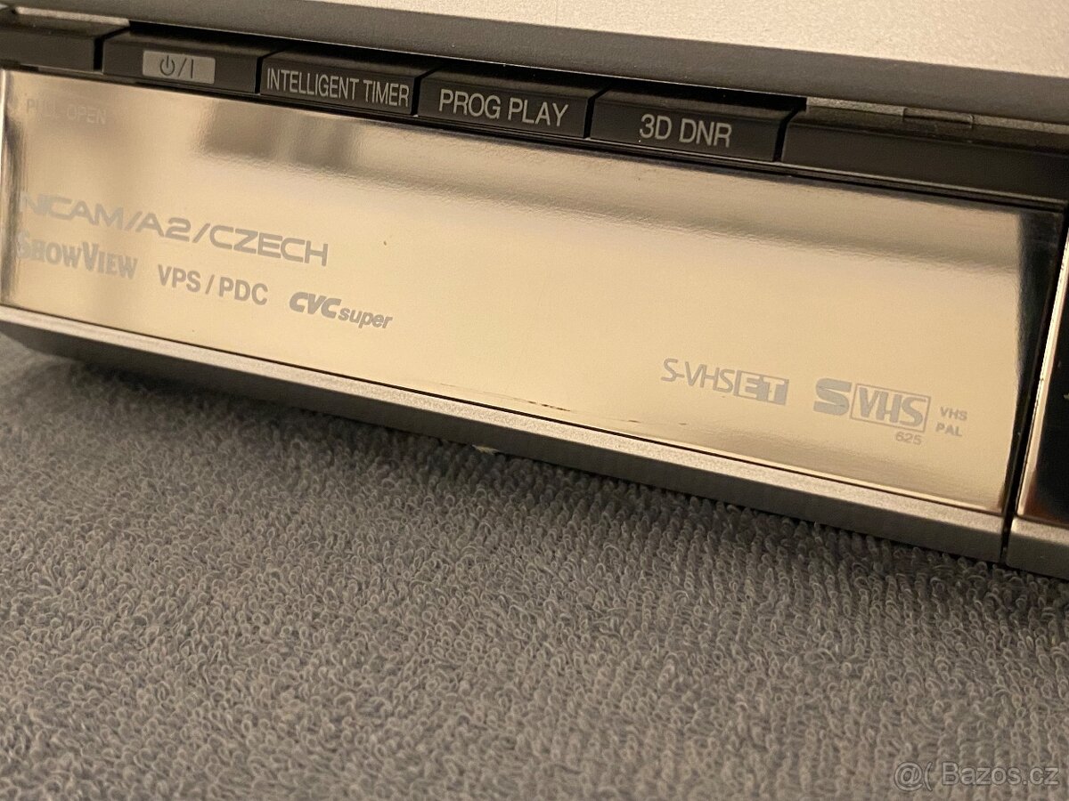 S-VHS video Panasonic, HIFI stero, 6 hlav, ovladač - 2