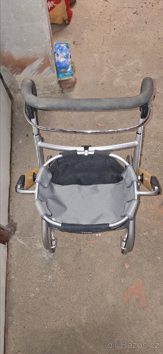 Chodítko pro seniory - zdravotní pomůcka - 2