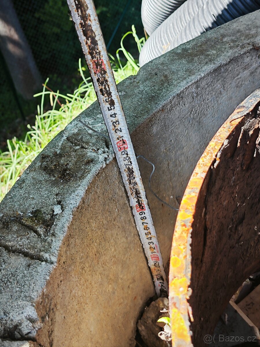 Betonová skruž 100x30 cm (na studnu/šachtu) - 2