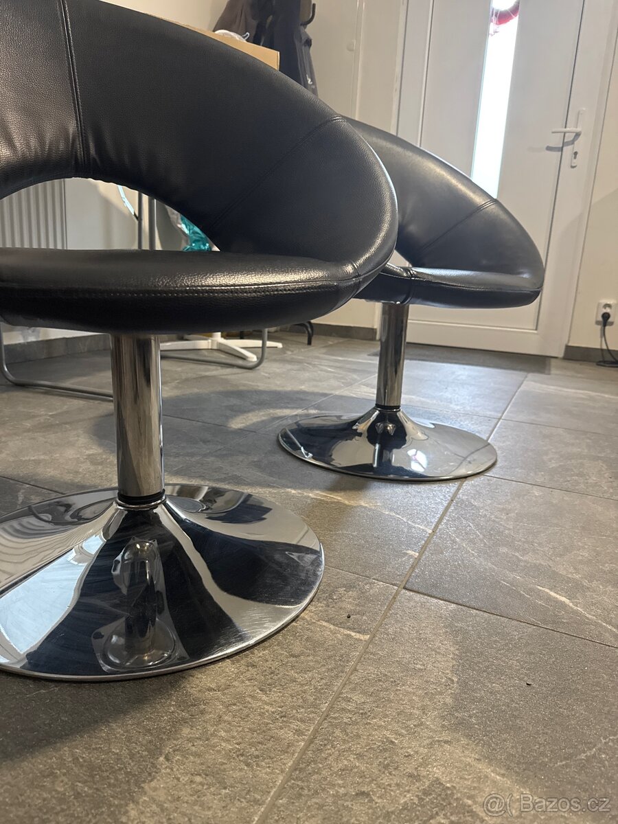 Dvě křesla eko kůže - 2