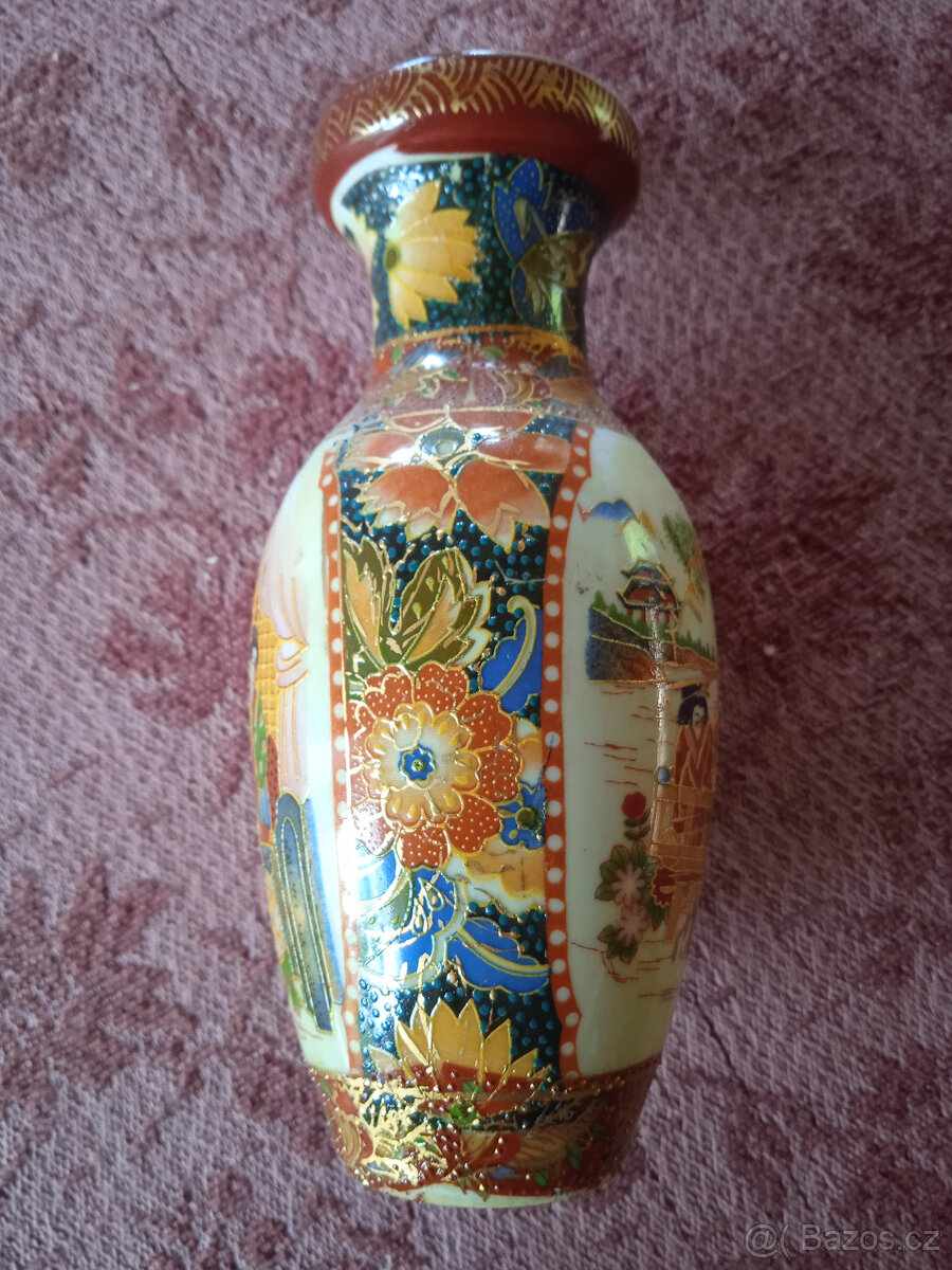 Prodám levně čínskou vázičku - 2
