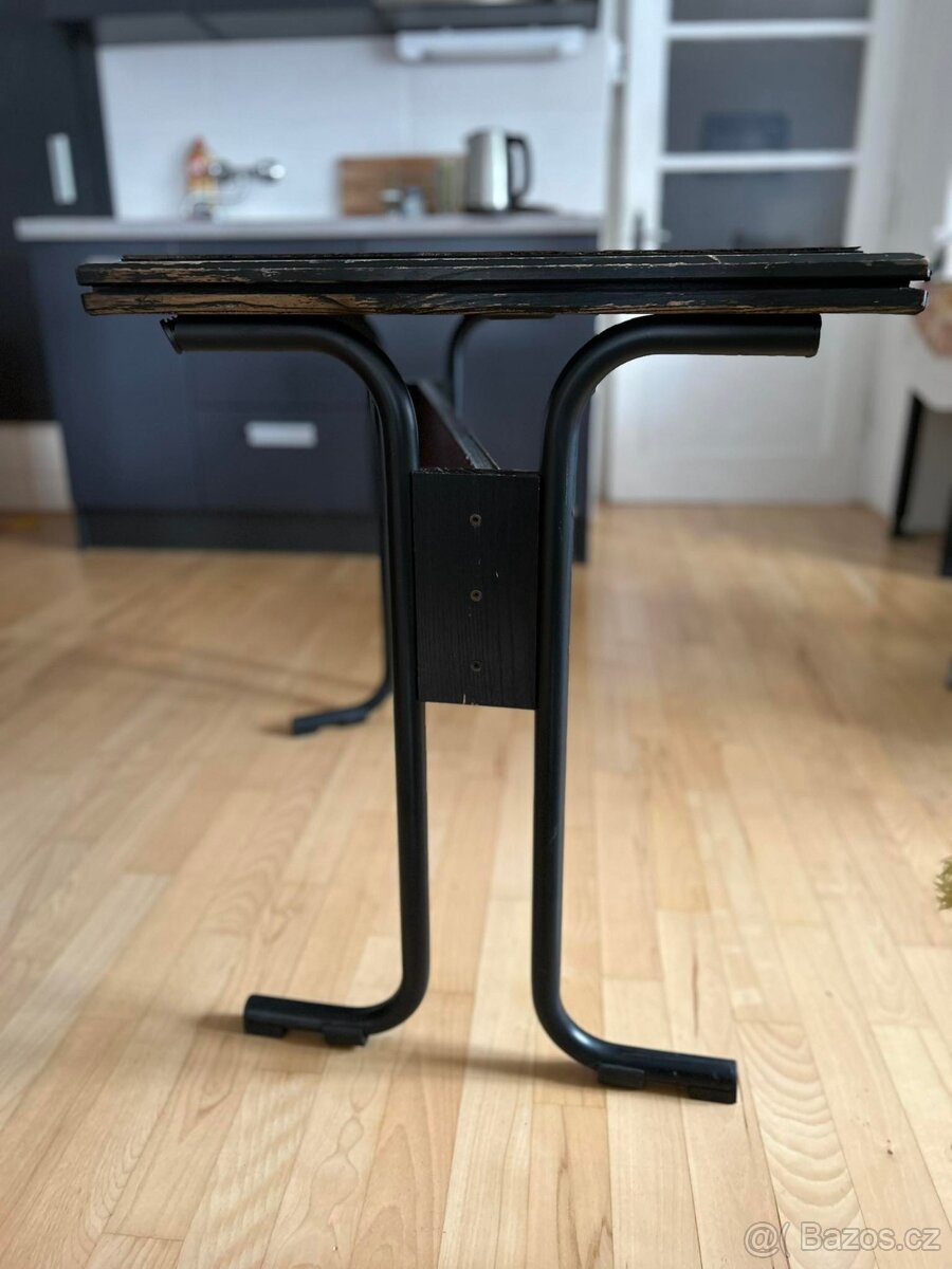 Prodám 15 kancelářských stolů / stolů do učebny - 2