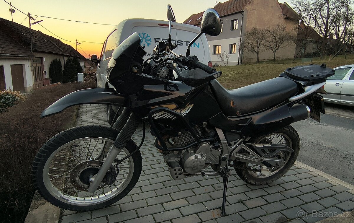Honda NX 650 Dominator - 2
