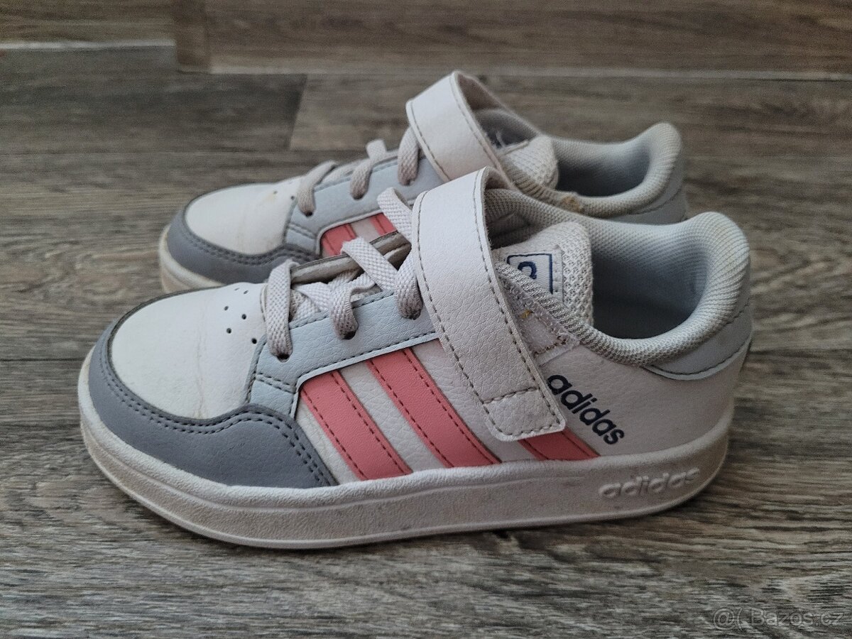 Dětské nošené tenisky Adidas, vel. 28 - 2