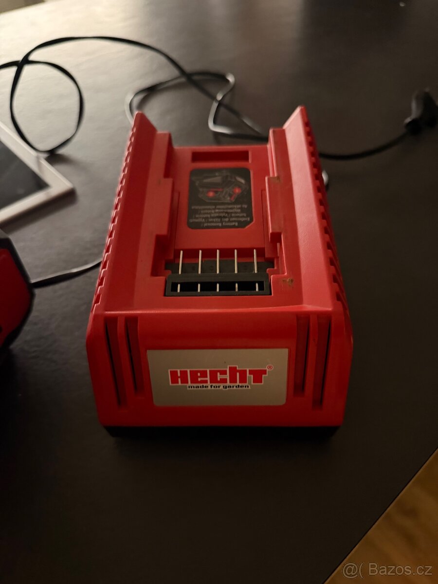 2x baterie 4Ah + nabíječka HECHT 40V Accu program - 2