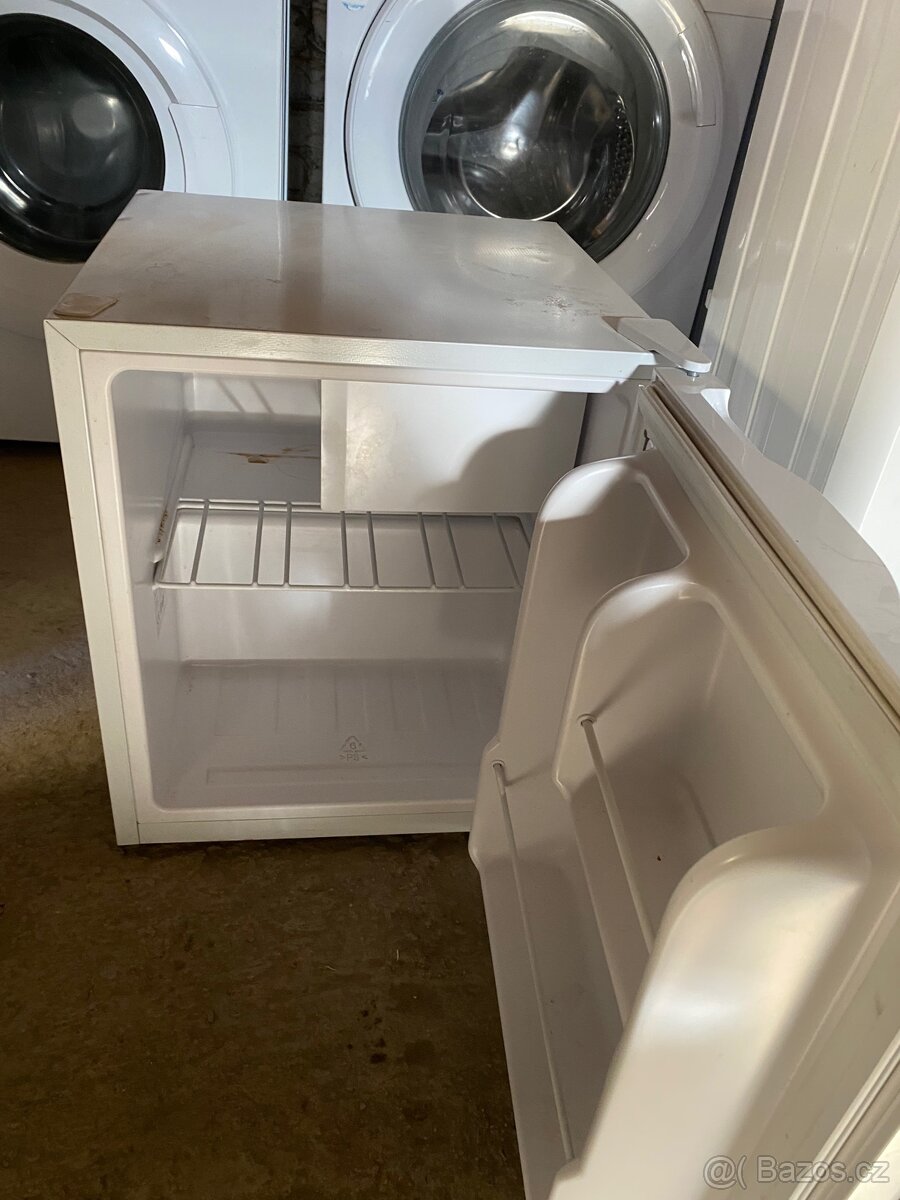 Malá lednice lednička mini - 2