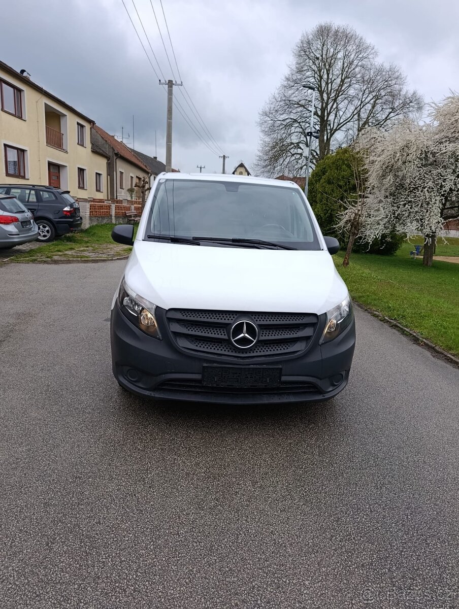 Mercedes Benz Vito - 2
