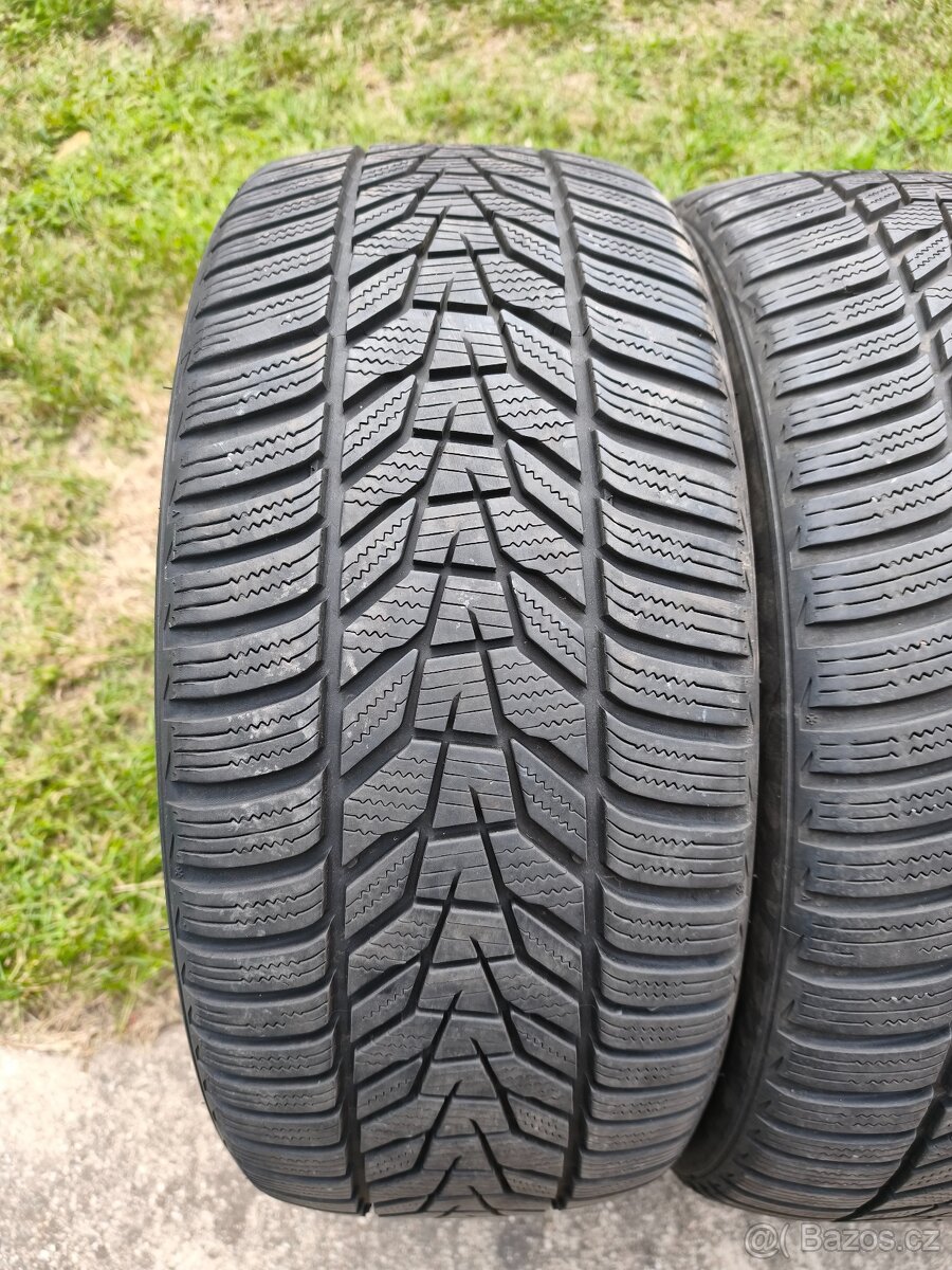 Prodám 225/40 R19 Hankook Winter icept EVO3 - 2