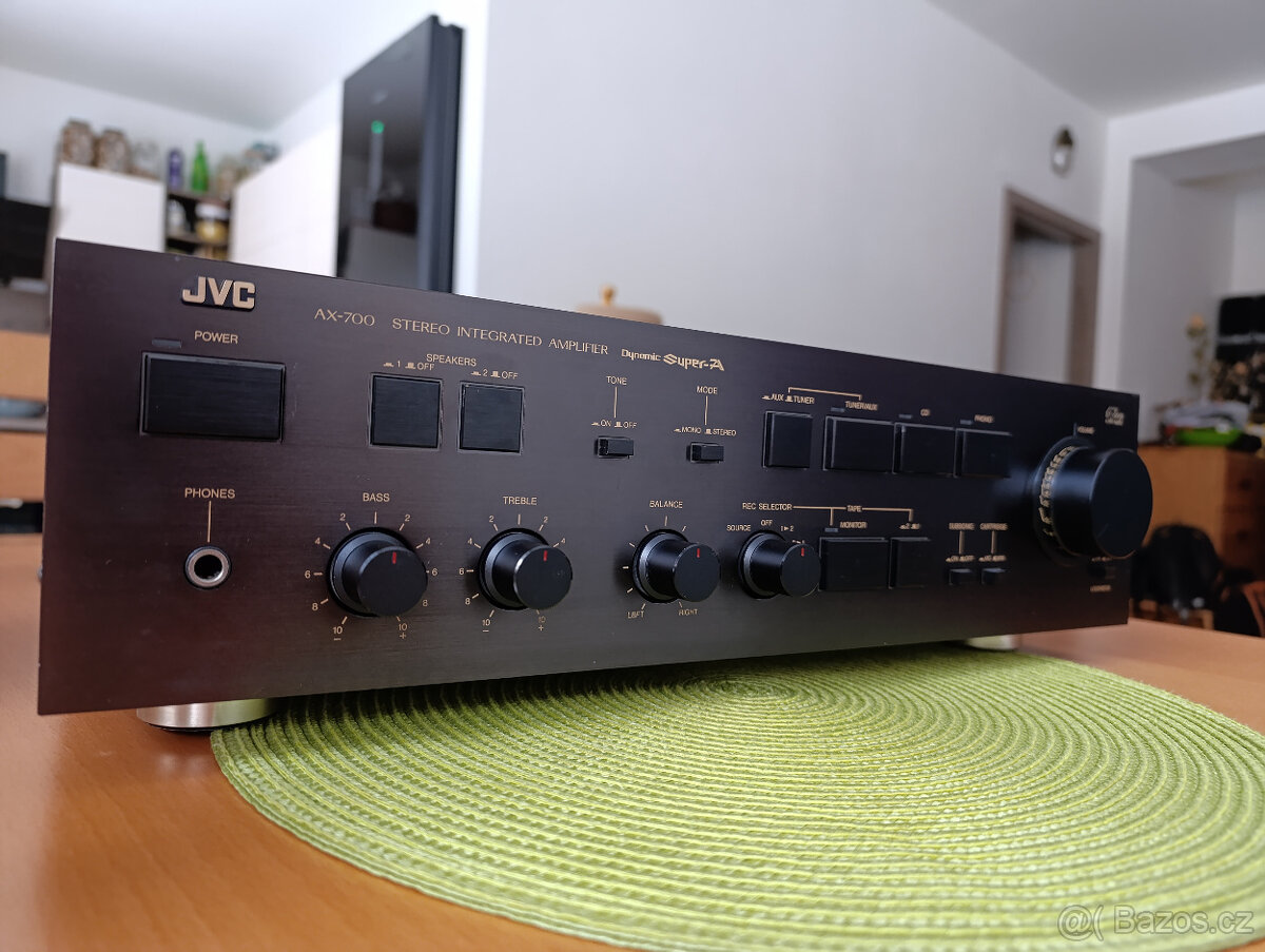 zesilovač JVC AX-700 - 2