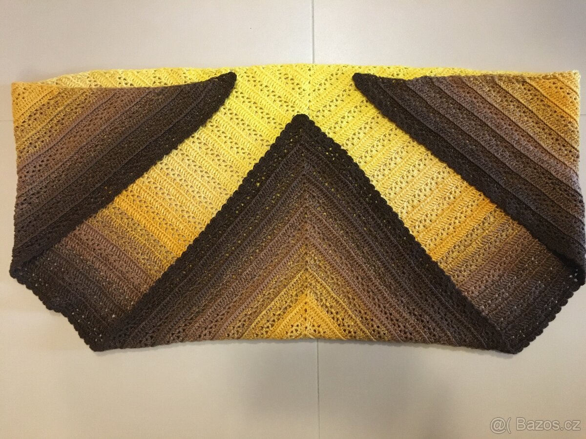 ručně háčkovaný šátek - 2