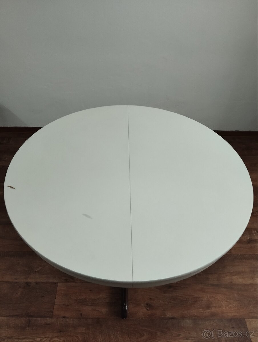 Rozkládací kulatý stůl se židlemi - 2