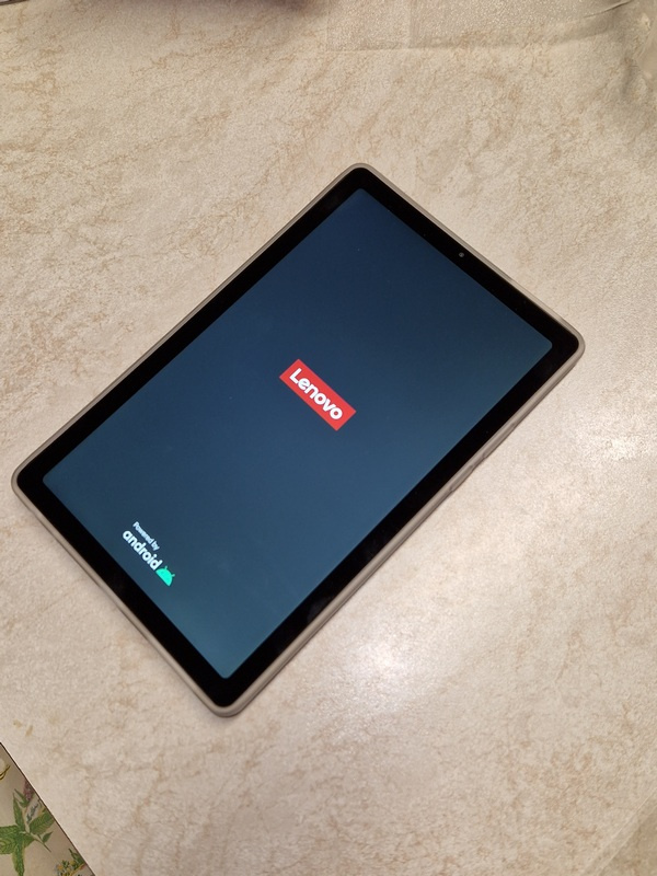 Tablet Lenovo M9 - 2