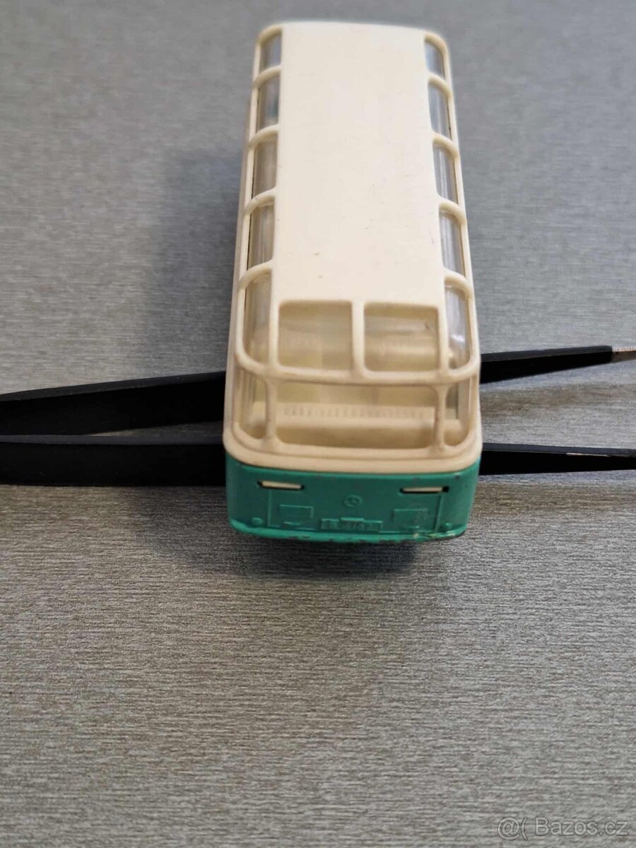 Matchbox Lesney No. 68 – Mercedes Coach - 2