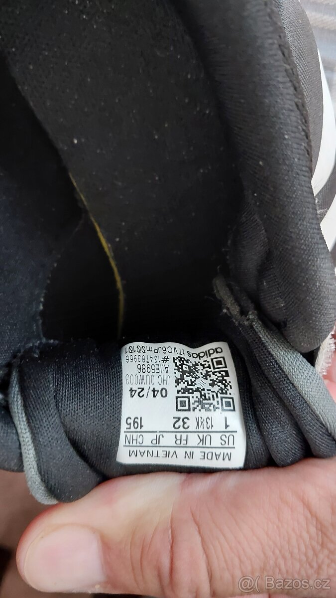 Jak nové krásné dětské Boty Adidas 32 - 2