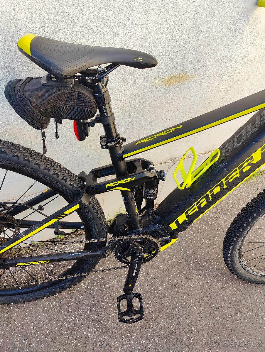 Leader Fox arcon velikost:16" kola:29" - 2