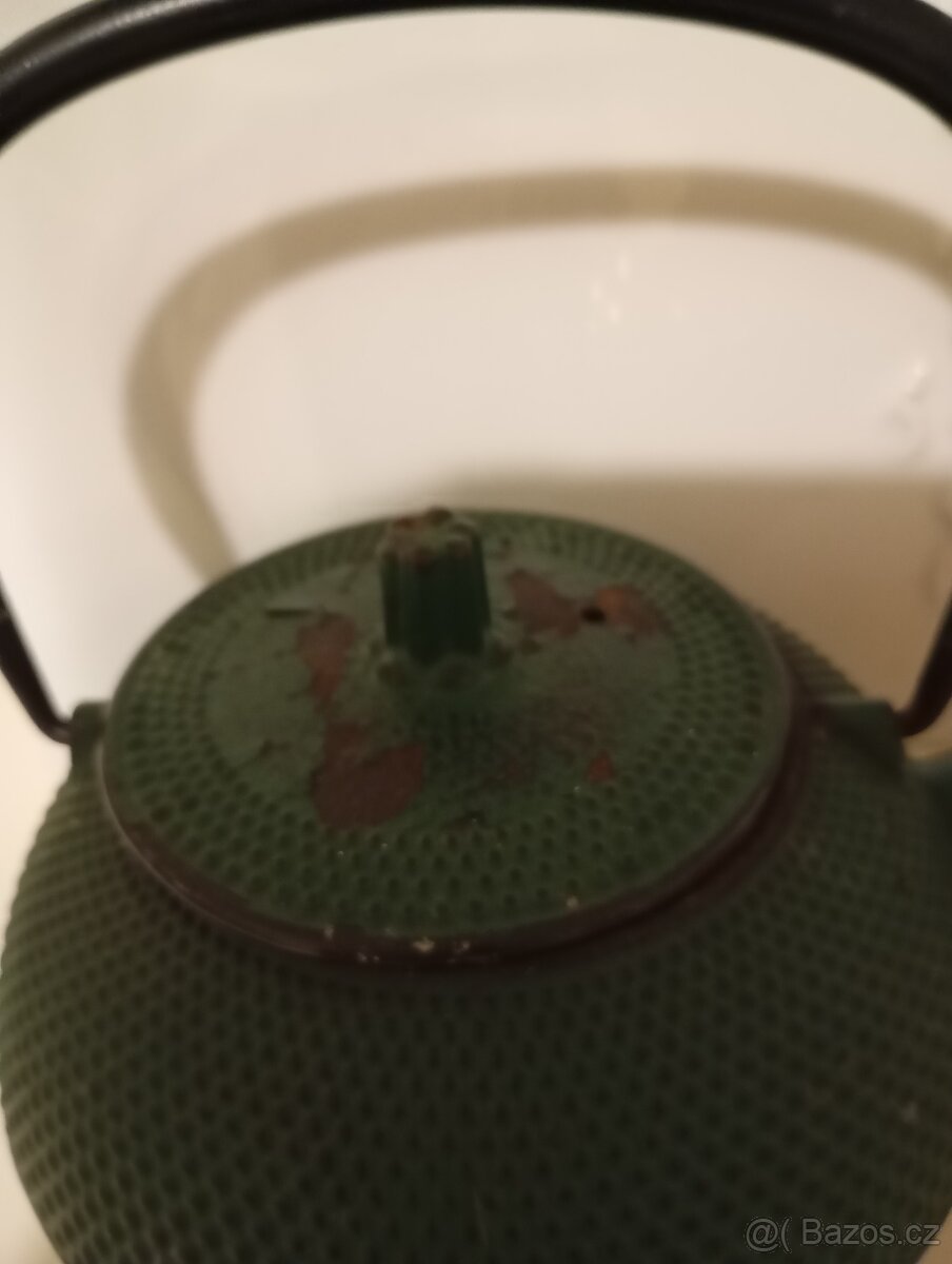 Litinová konvice - 2