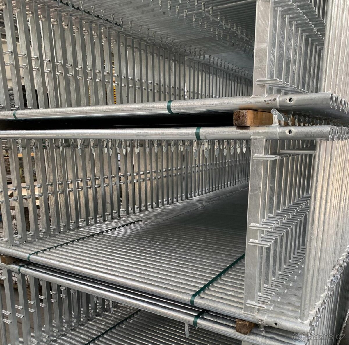 Prodám sadu lešení rámové typ 70 132,5m odběr v Praze - 2