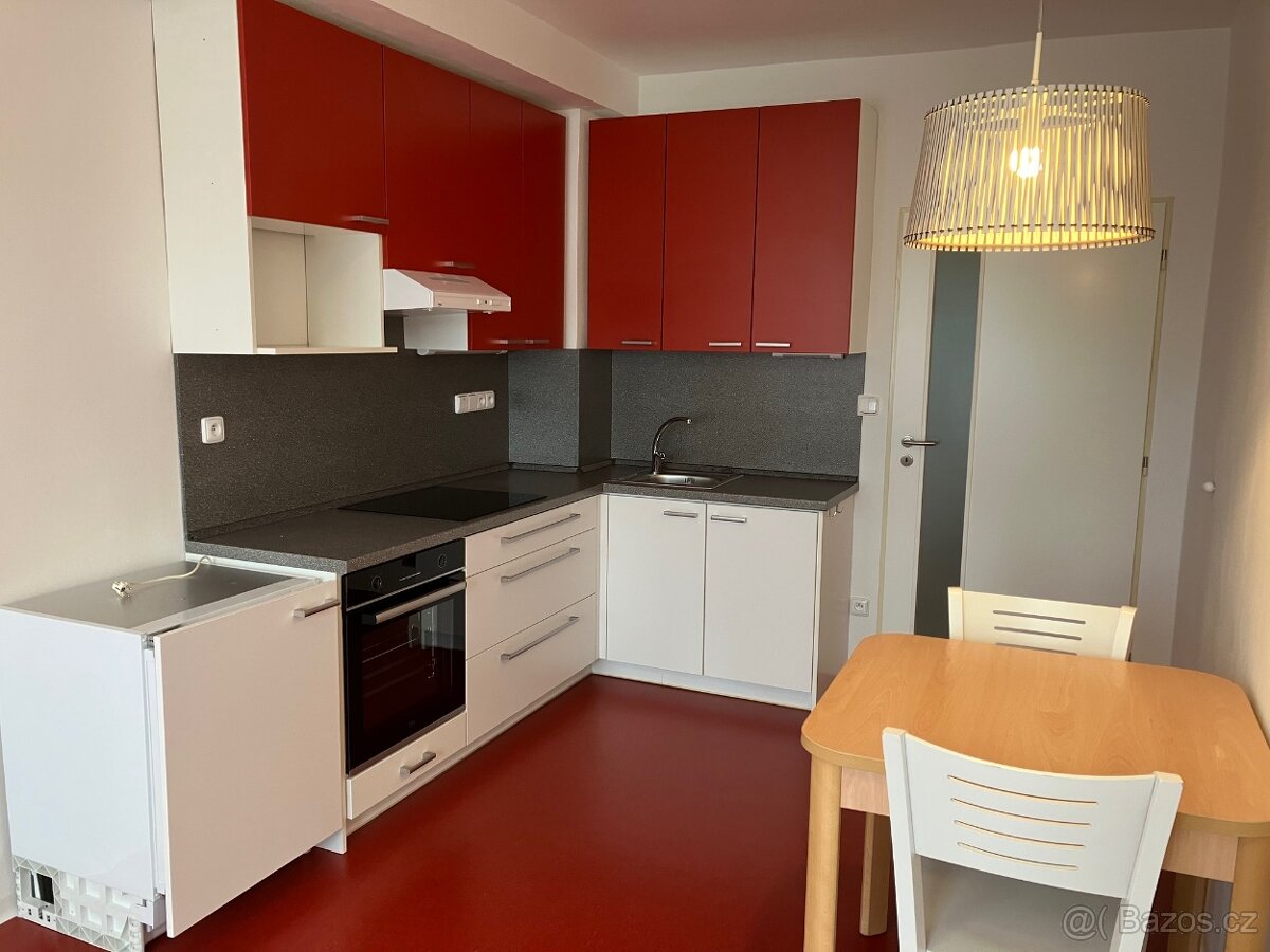 Byt 2+kk, Hronov, 48 m2 - 2