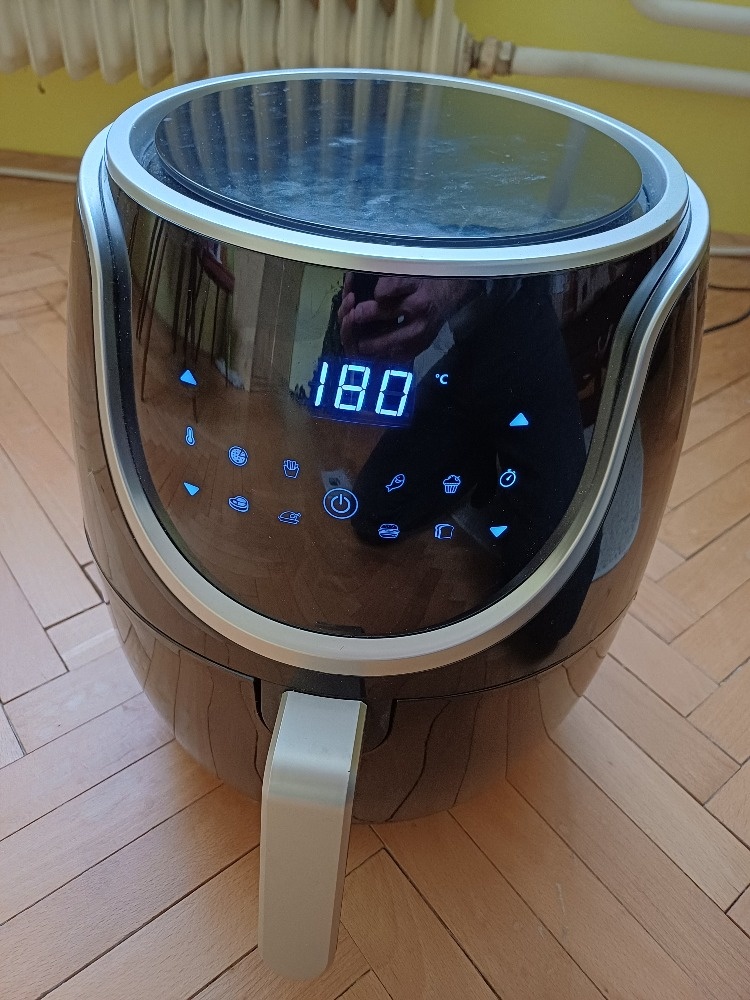 Horkovzdušná fritéza - 2