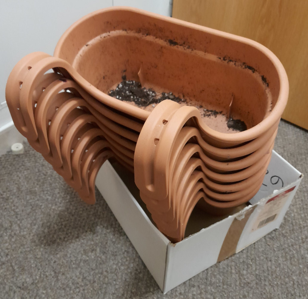 Závěsné truhlíky - 2