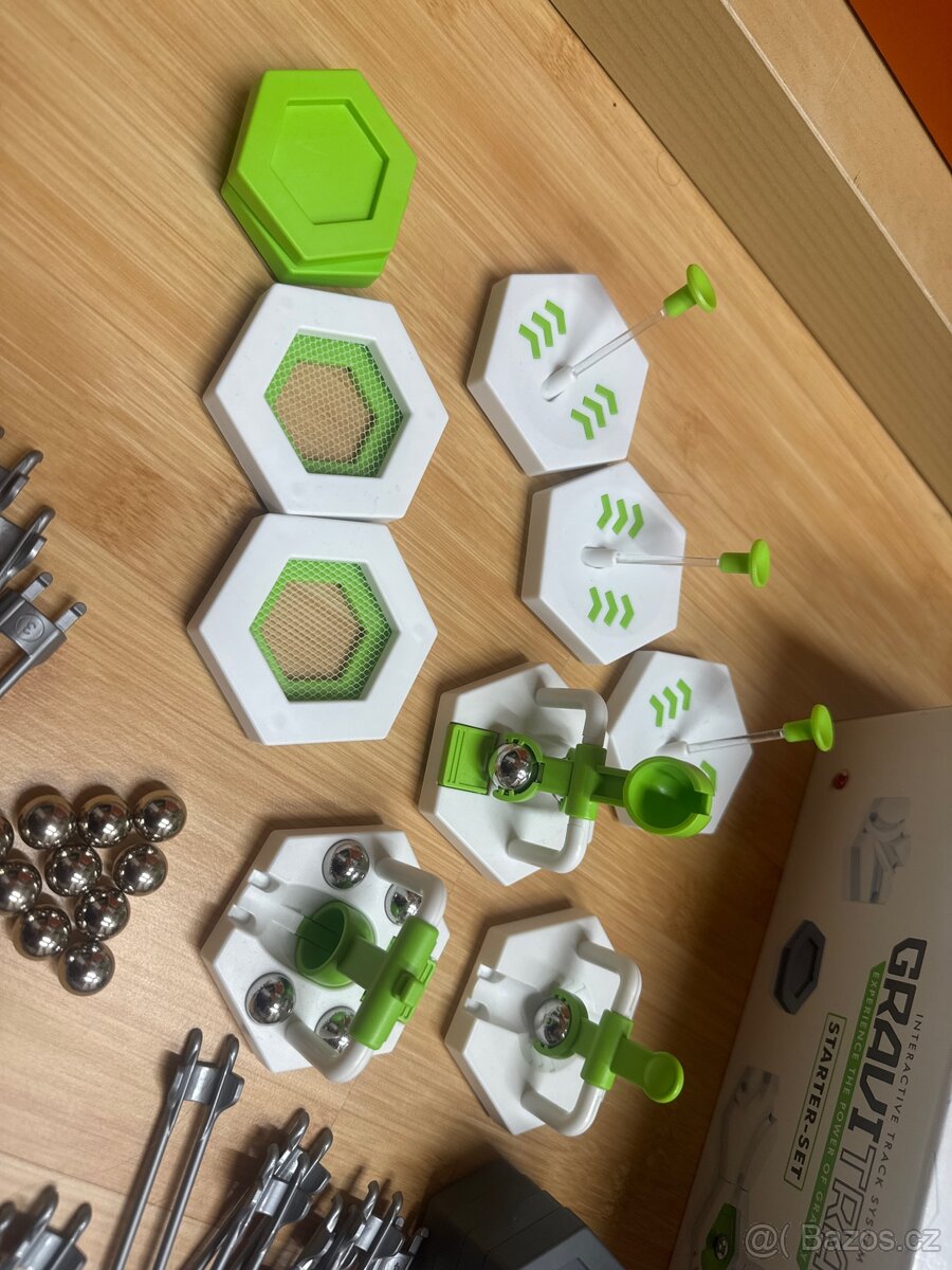 GraviTrax Starter-Set + rozšíření + díly navíc - 2