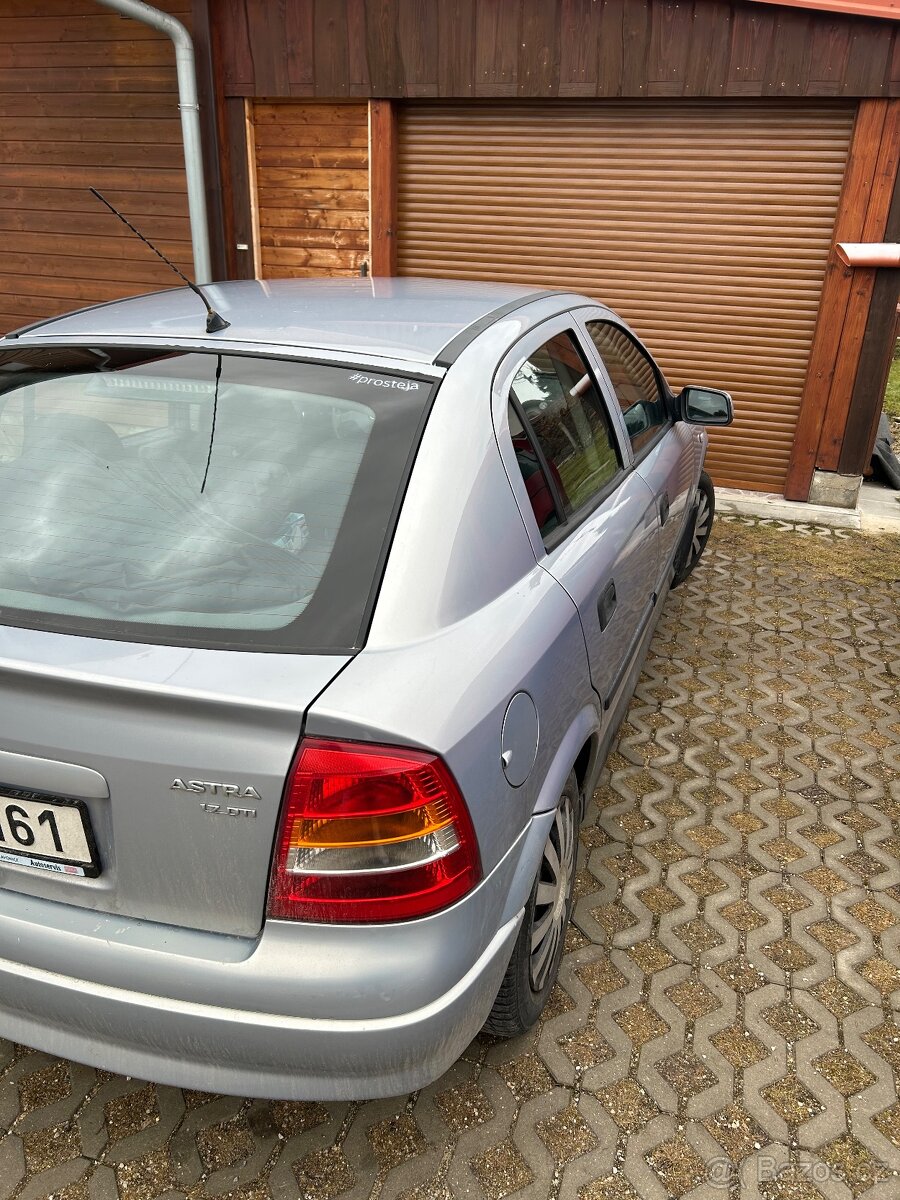 Opel Astra - 2