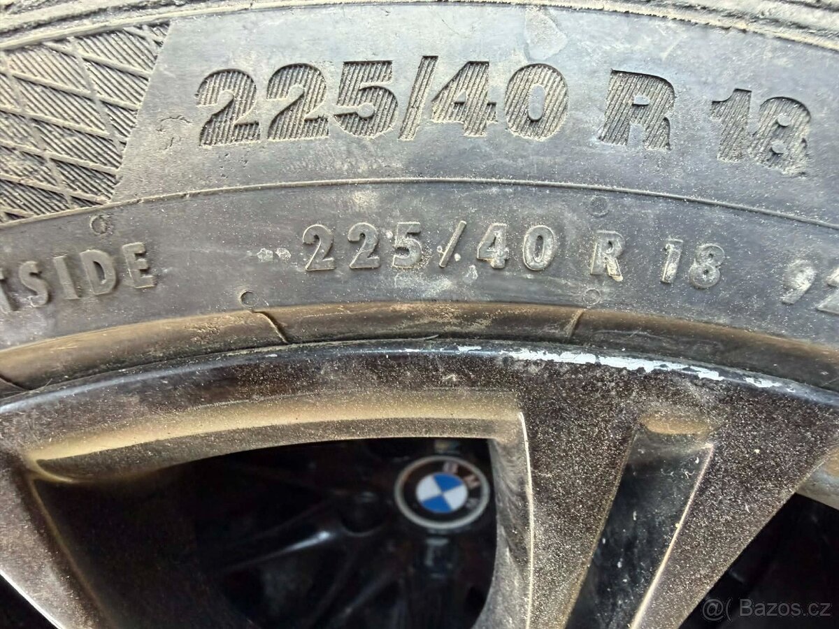 225/40/R18 - 2