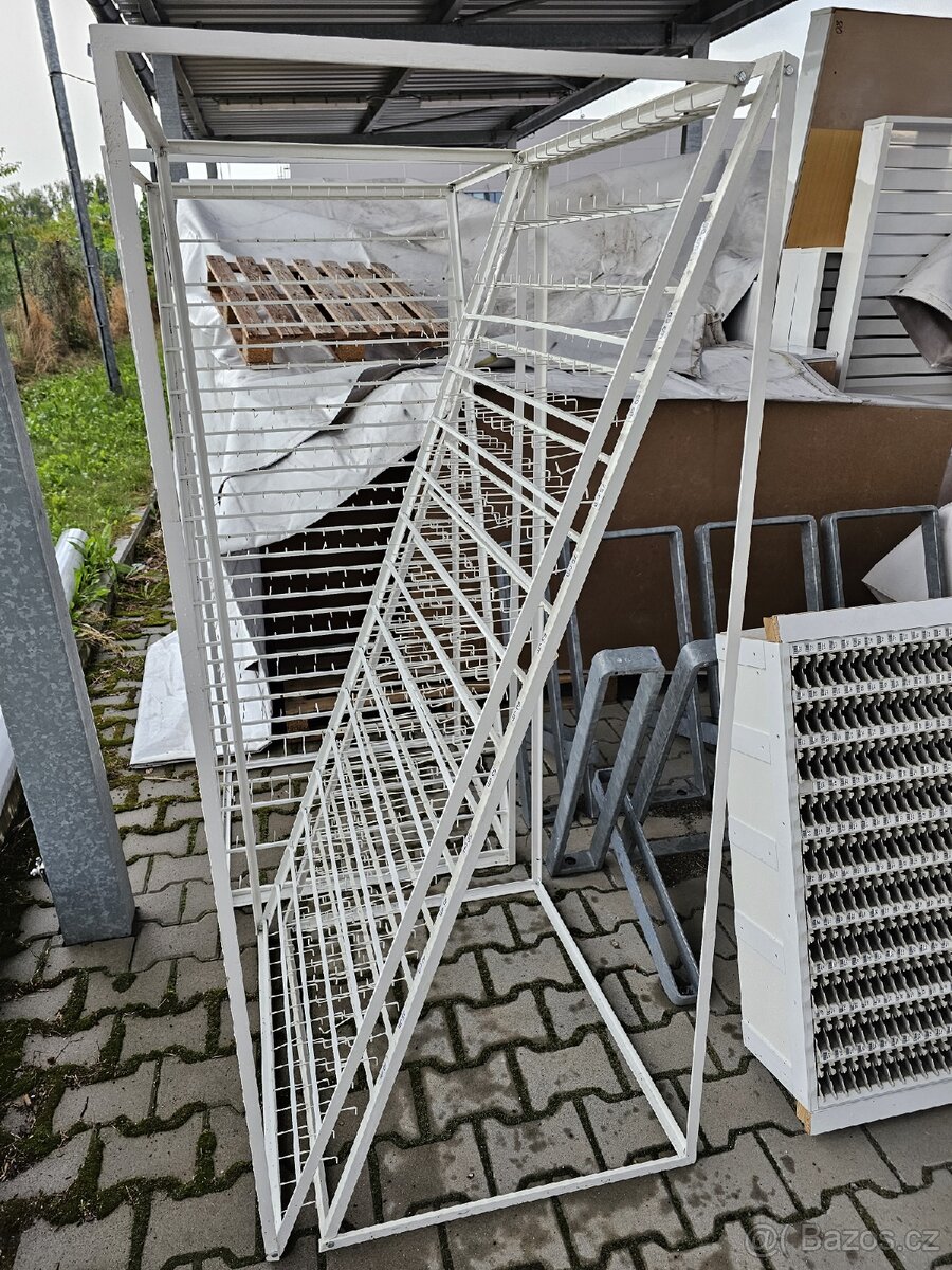 Stojan na zipy - 2