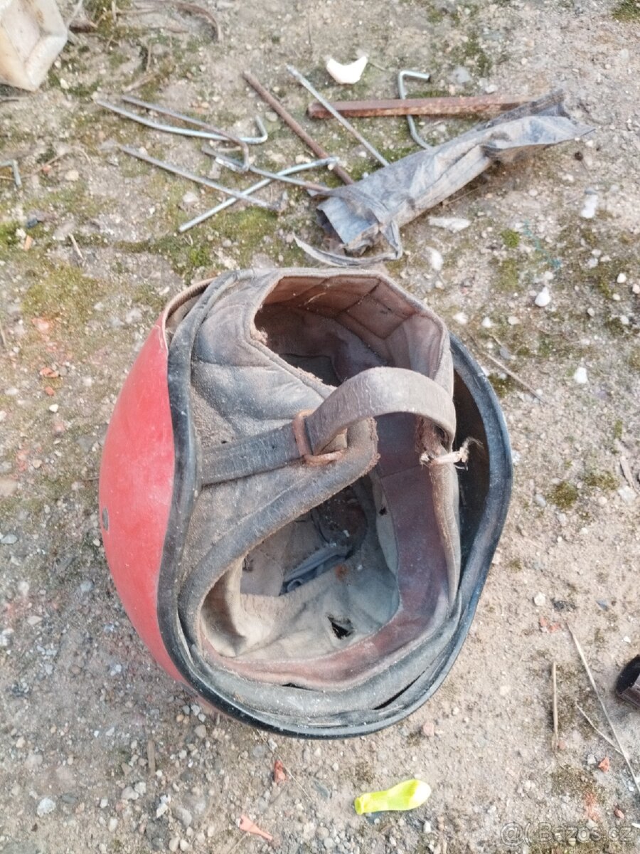 Stará Helma kokoska - 2