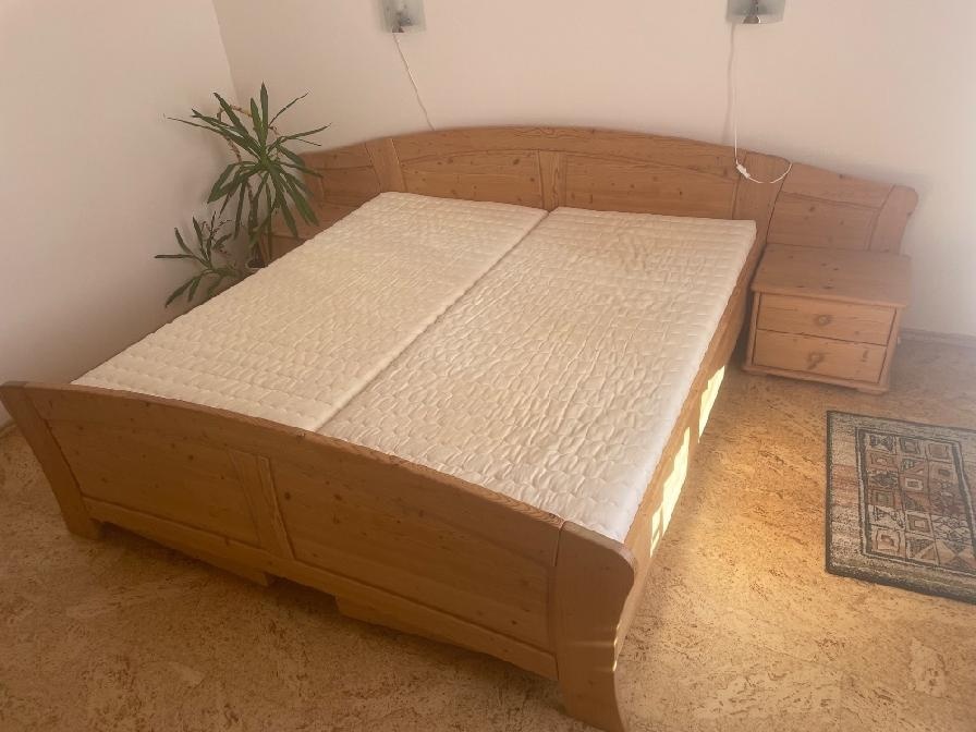 Ložnice z masivu - 2