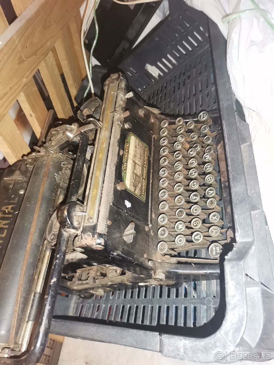 Prodám starý psací stroj - 2