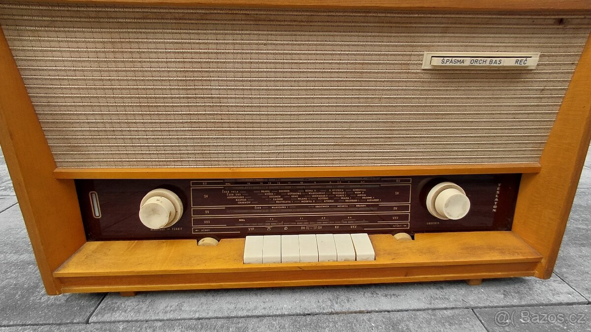Historické rádio TESLA 536A - 2