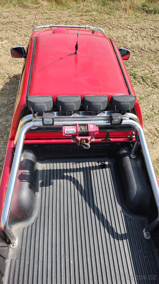 Mitsubishi l200