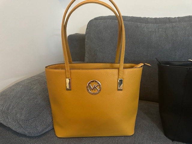 Prodám 3 ks moderních kabelek. Všechny dobrý stav. - 2