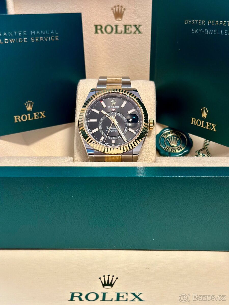 Rolex Sky-Dweller Black 42mm - 2